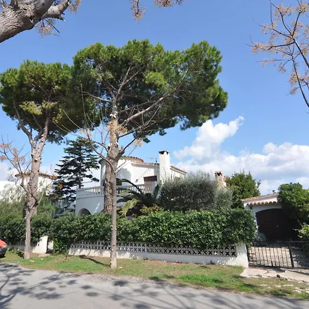 Rnet - Requesens Casa de Férias Empuriabrava