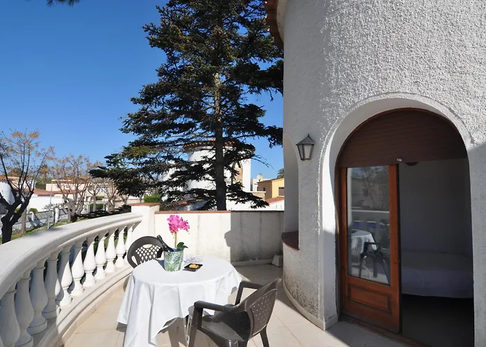 Rnet - Requesens Feriehus Empuriabrava