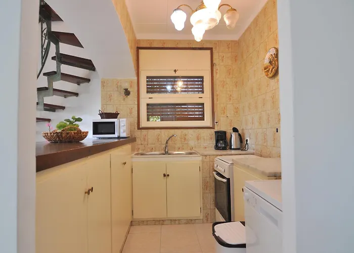 Rnet - Requesens Feriehus *